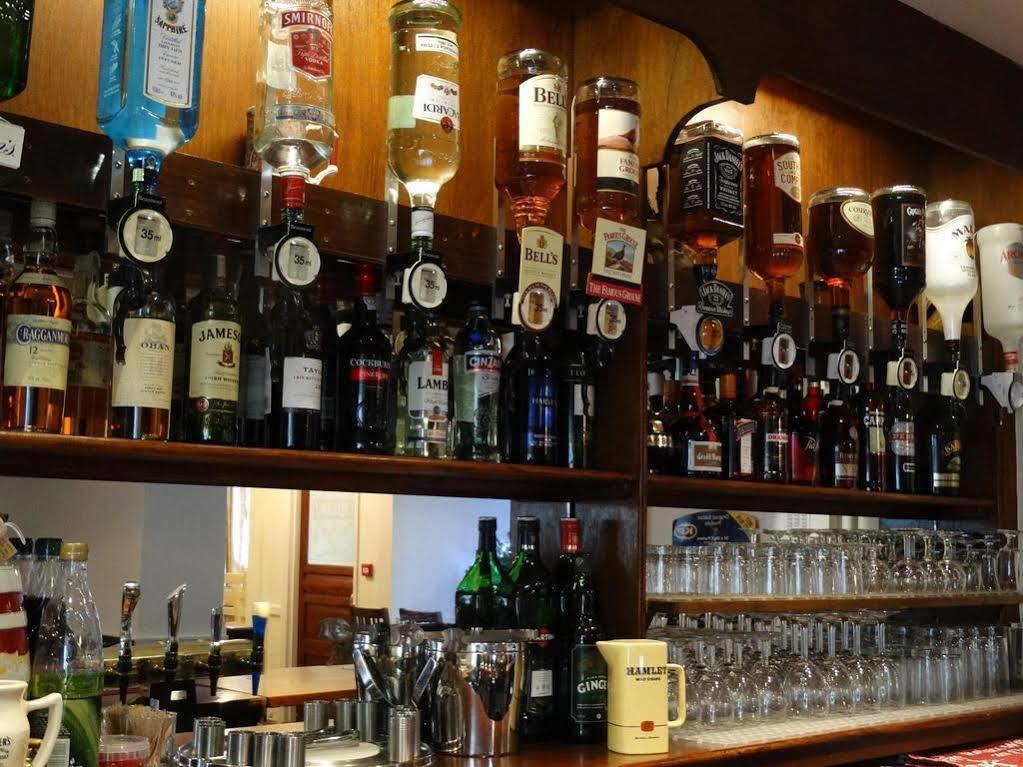The Red Lion Hotel Oakford Bagian luar foto