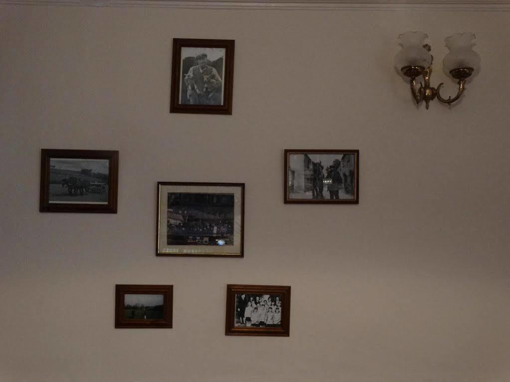The Red Lion Hotel Oakford Bagian luar foto