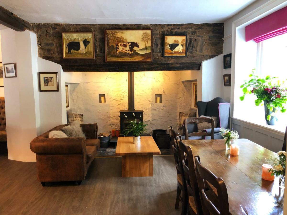 The Red Lion Hotel Oakford Bagian luar foto